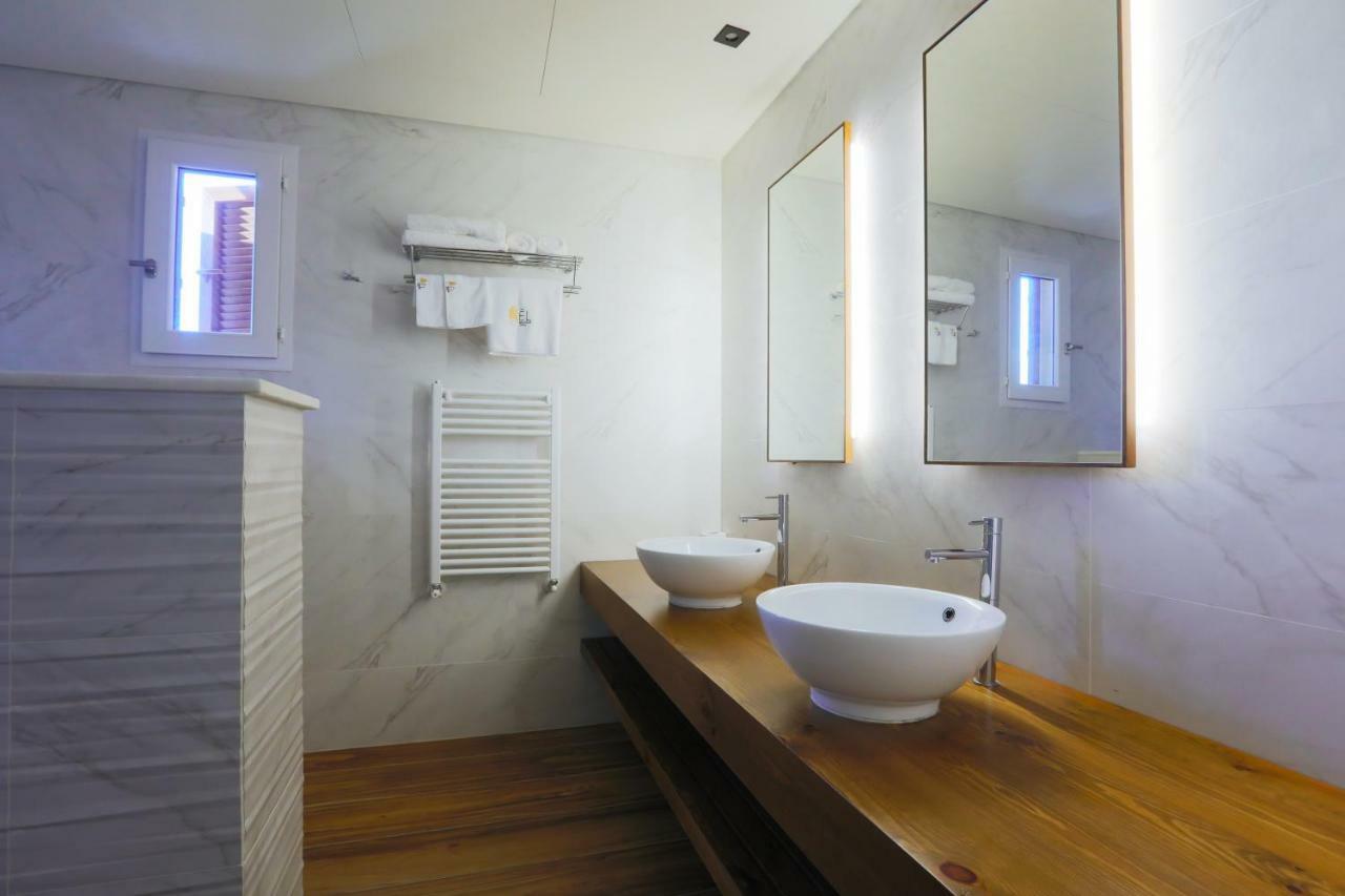 El Boutique Hotel ไทร์ ภายนอก รูปภาพ